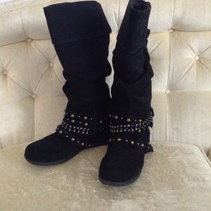 ZIGSOHO LEATHER BLACK BOOTS 9 M NWOT